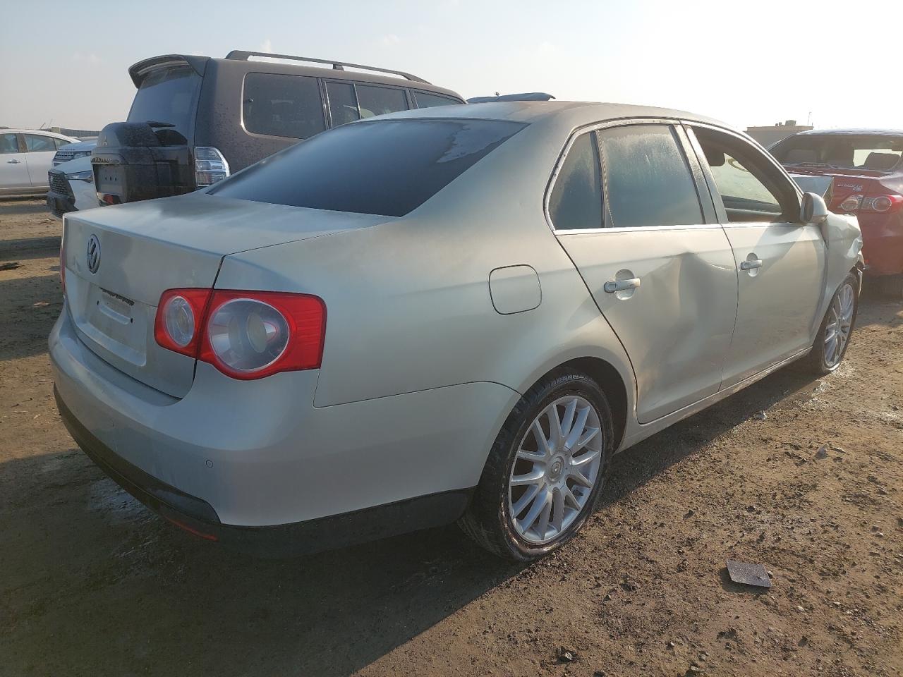 WVWSU11K3BM001268 - 2011 Volkswagen JETTA - #87786335