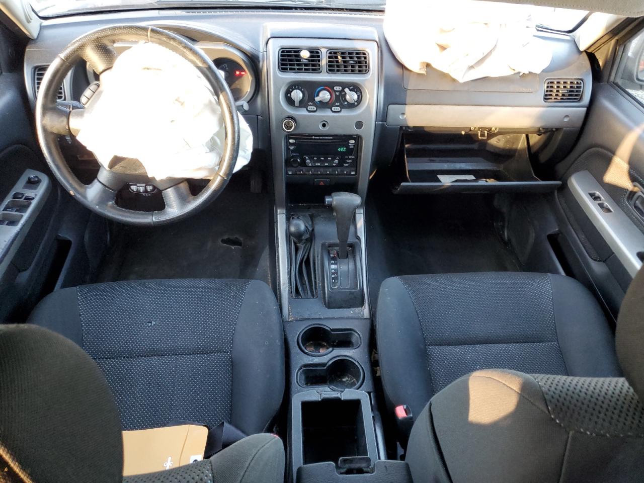 2002 Nissan XTerra - Image 8