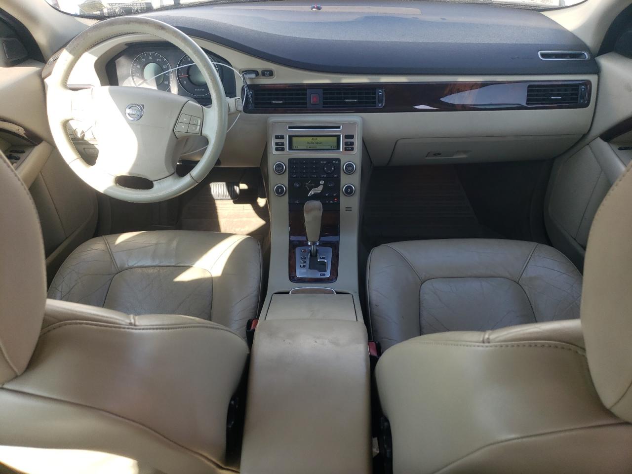 2008 Volvo V70 - Image 8