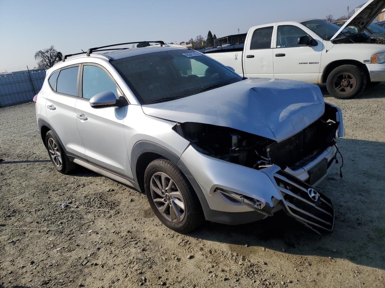 2017 Hyundai Tucson - Image 4