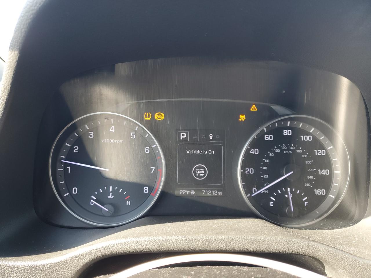 2017 Hyundai Elantra - Image 9