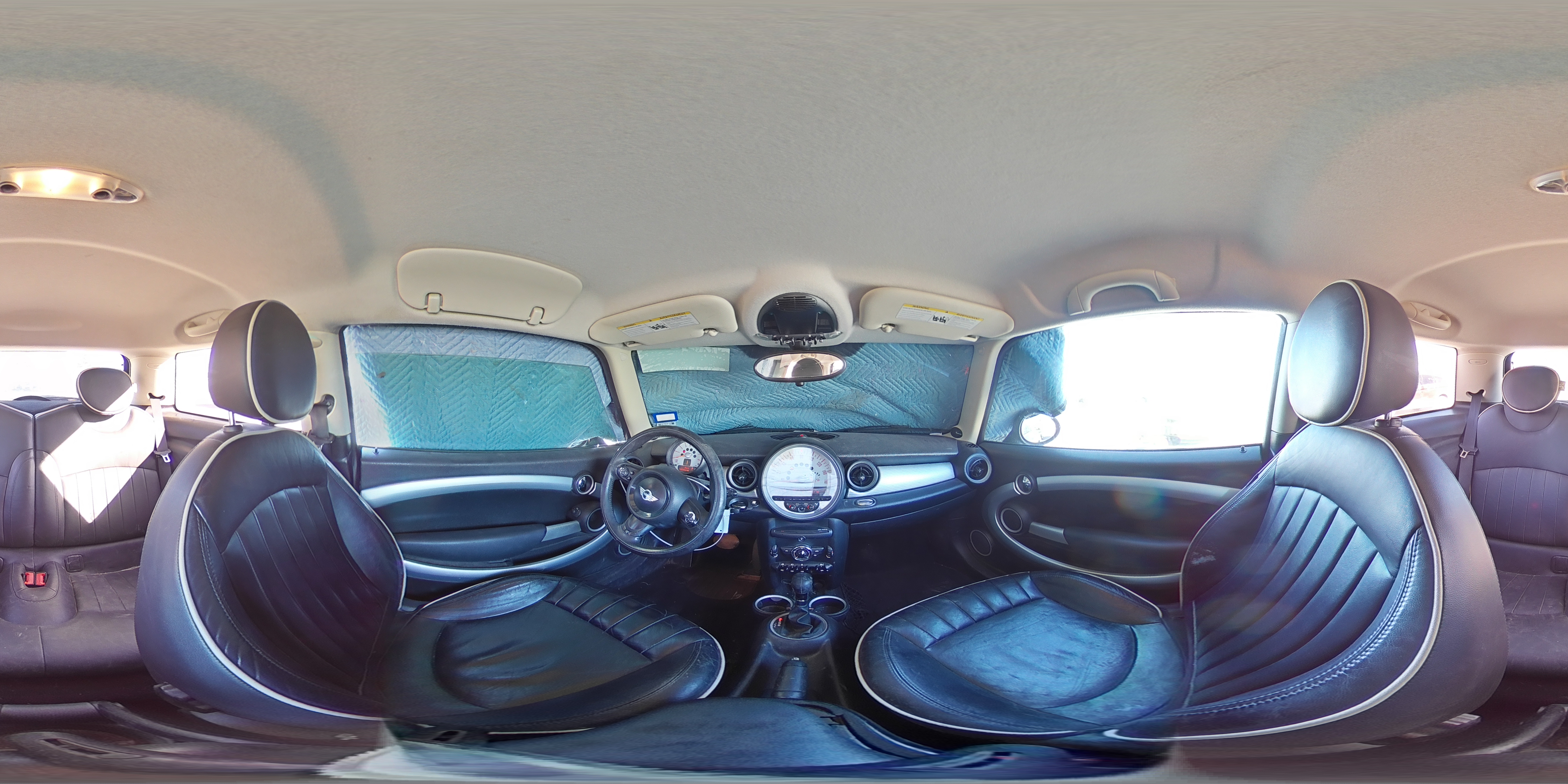 2013 MINI Cooper - Image 13
