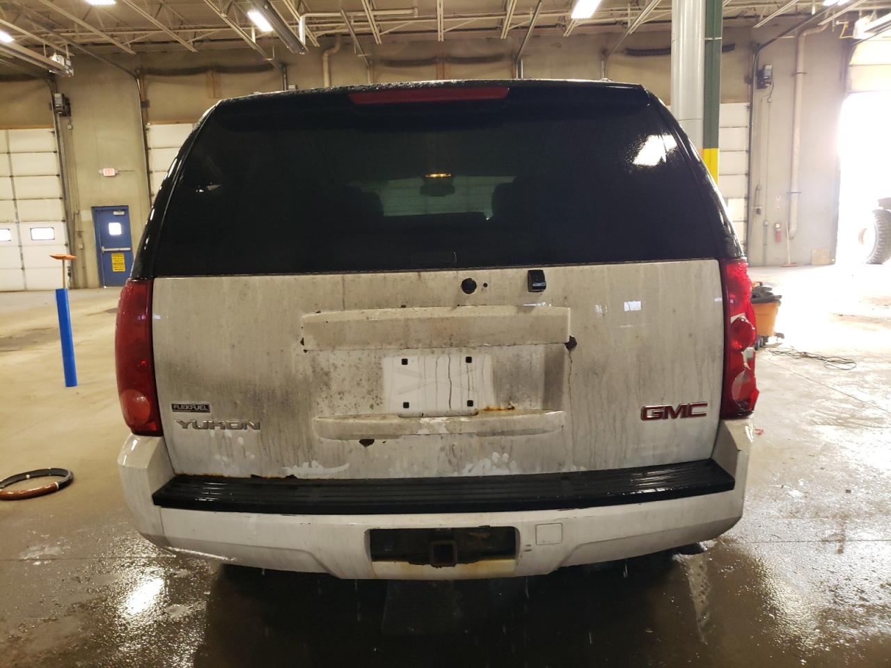 2007 GMC Yukon - Image 6