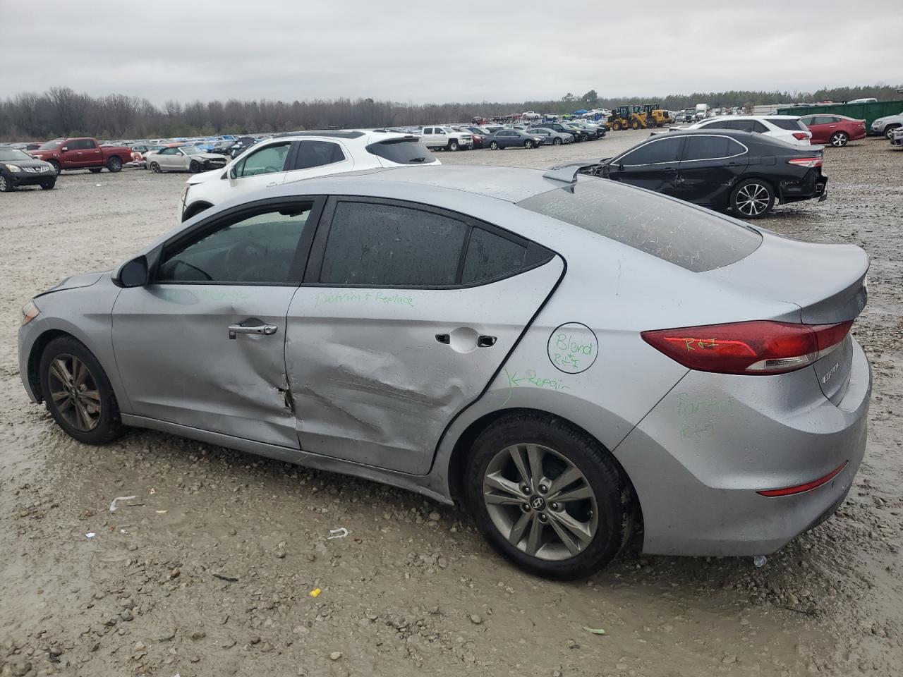 2017 Hyundai Elantra - Image 2