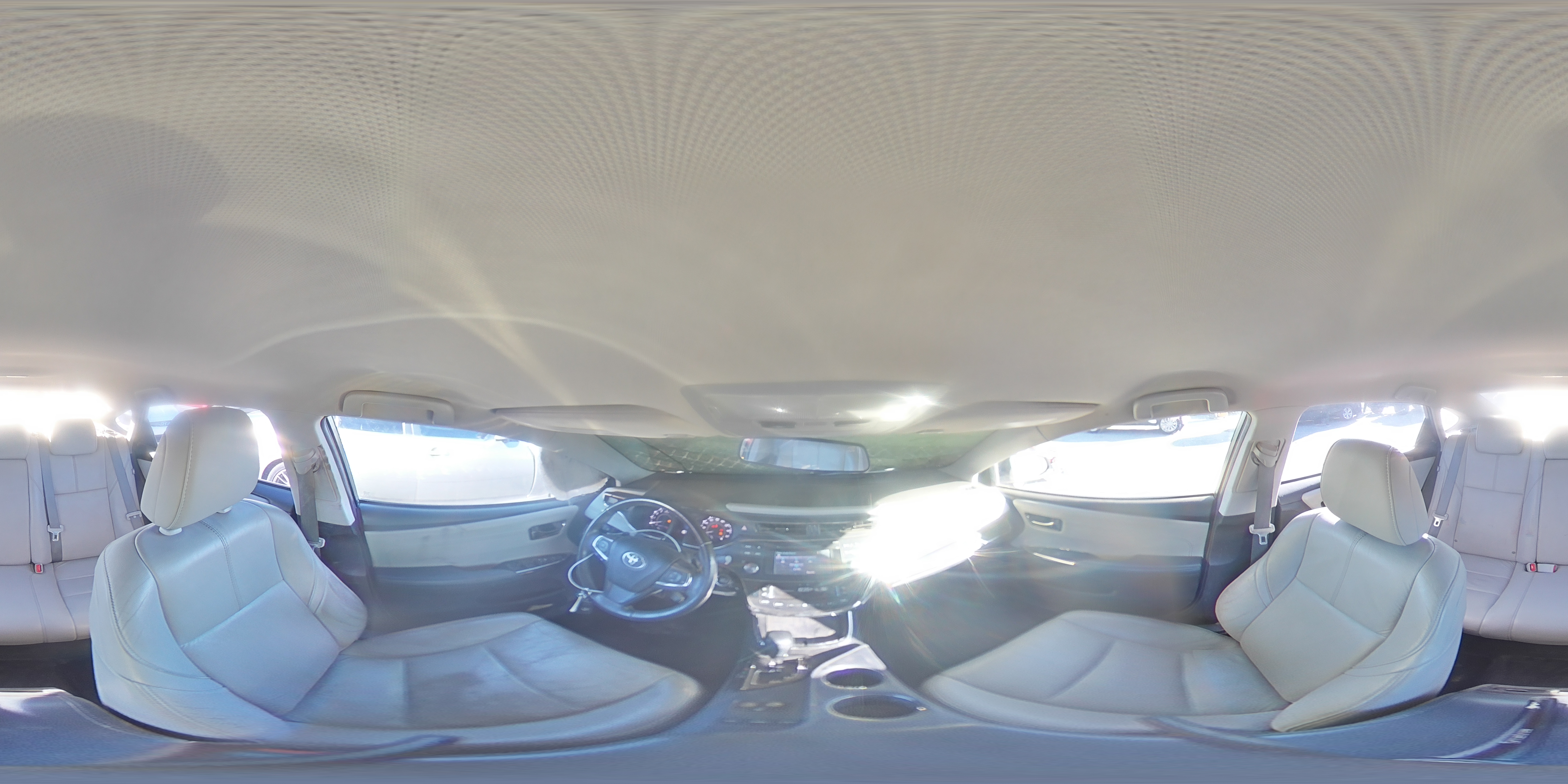 2015 Toyota Avalon - Image 14