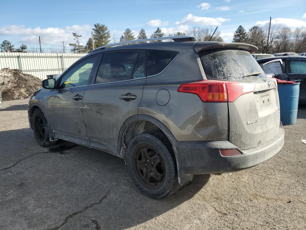 2014 Toyota RAV 4 - Image 2