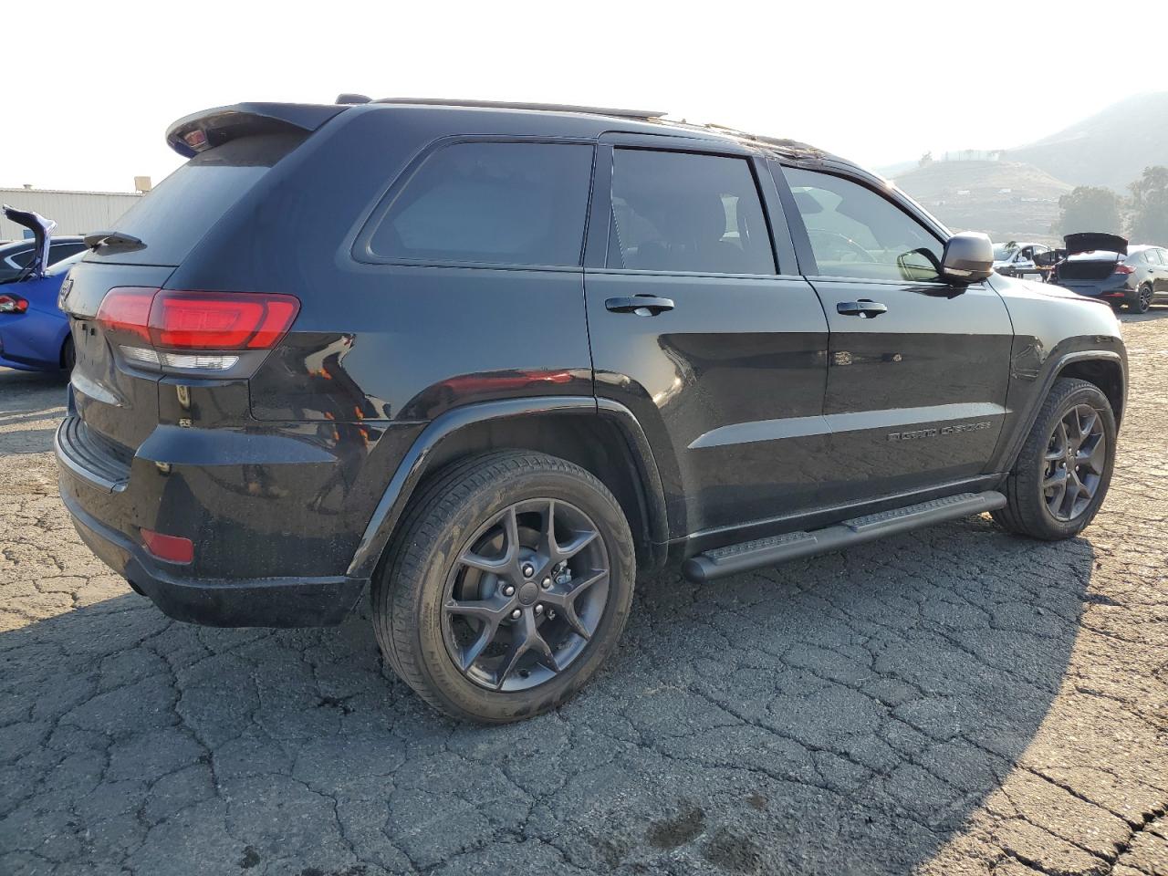 2021 Jeep Grand Cherokee - Image 3