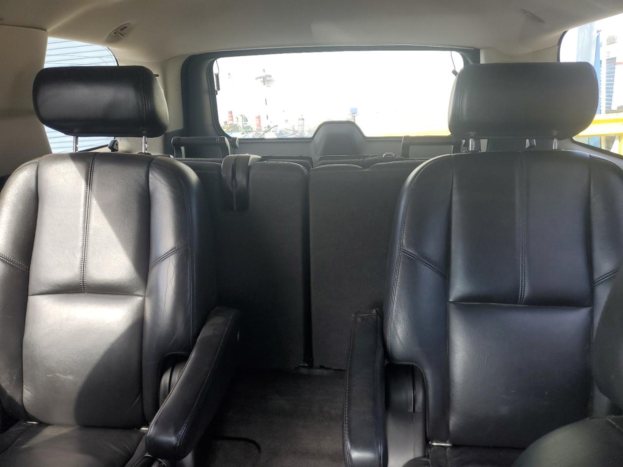 2008 GMC Yukon - Image 10