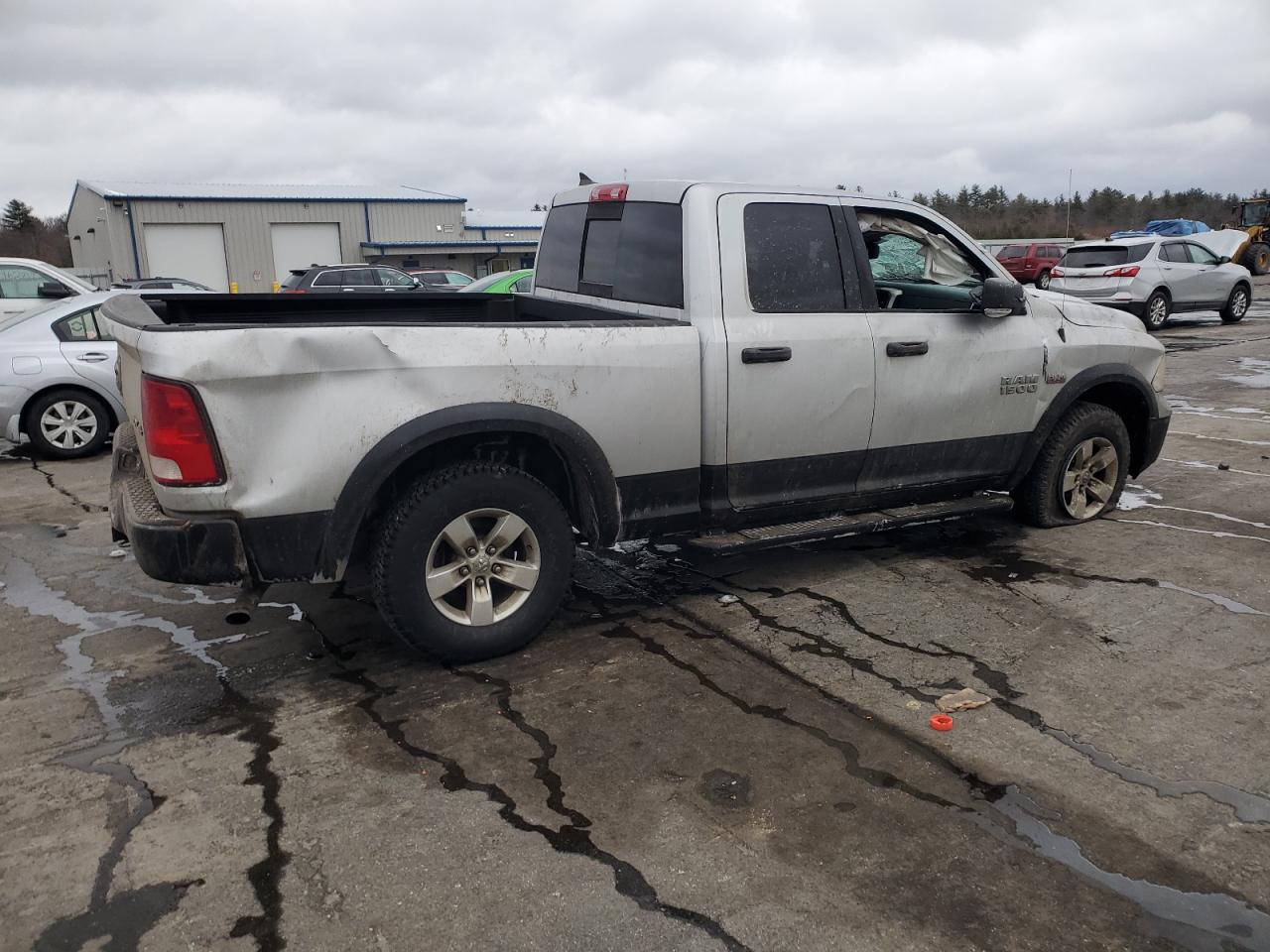 2015 RAM 1500 - Image 3