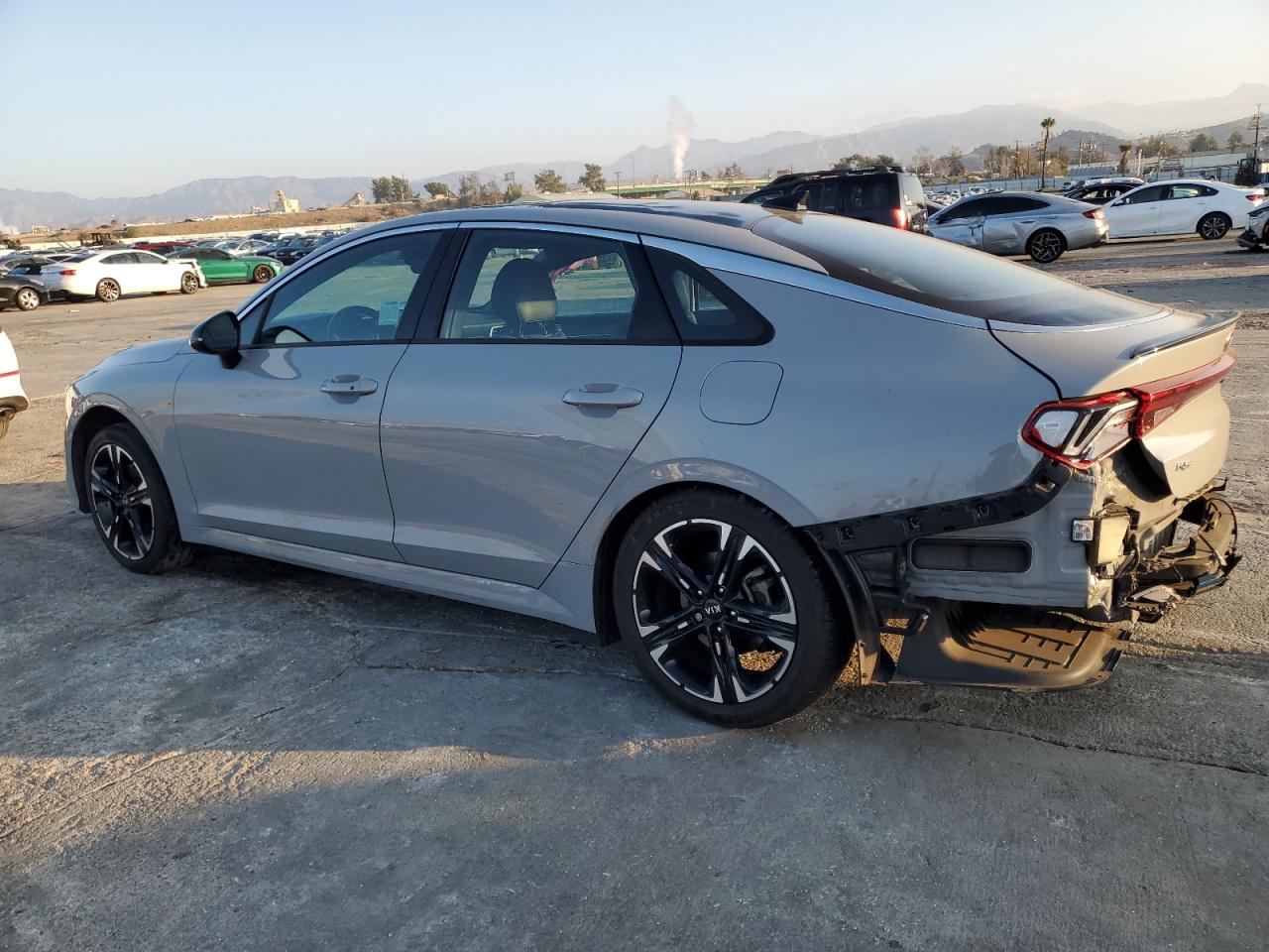 2021 Kia K5 - Image 2