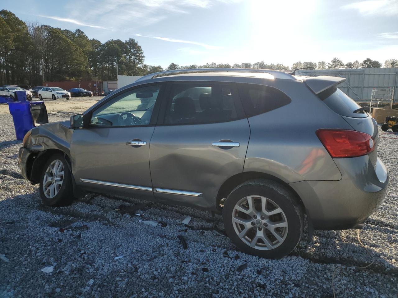2013 Nissan Rogue - Image 2