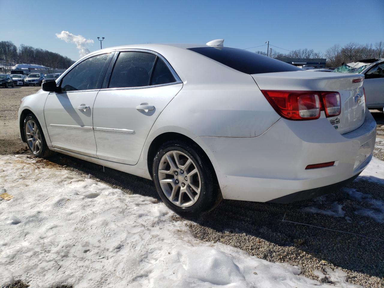 2016 Chevrolet Malibu - Image 2