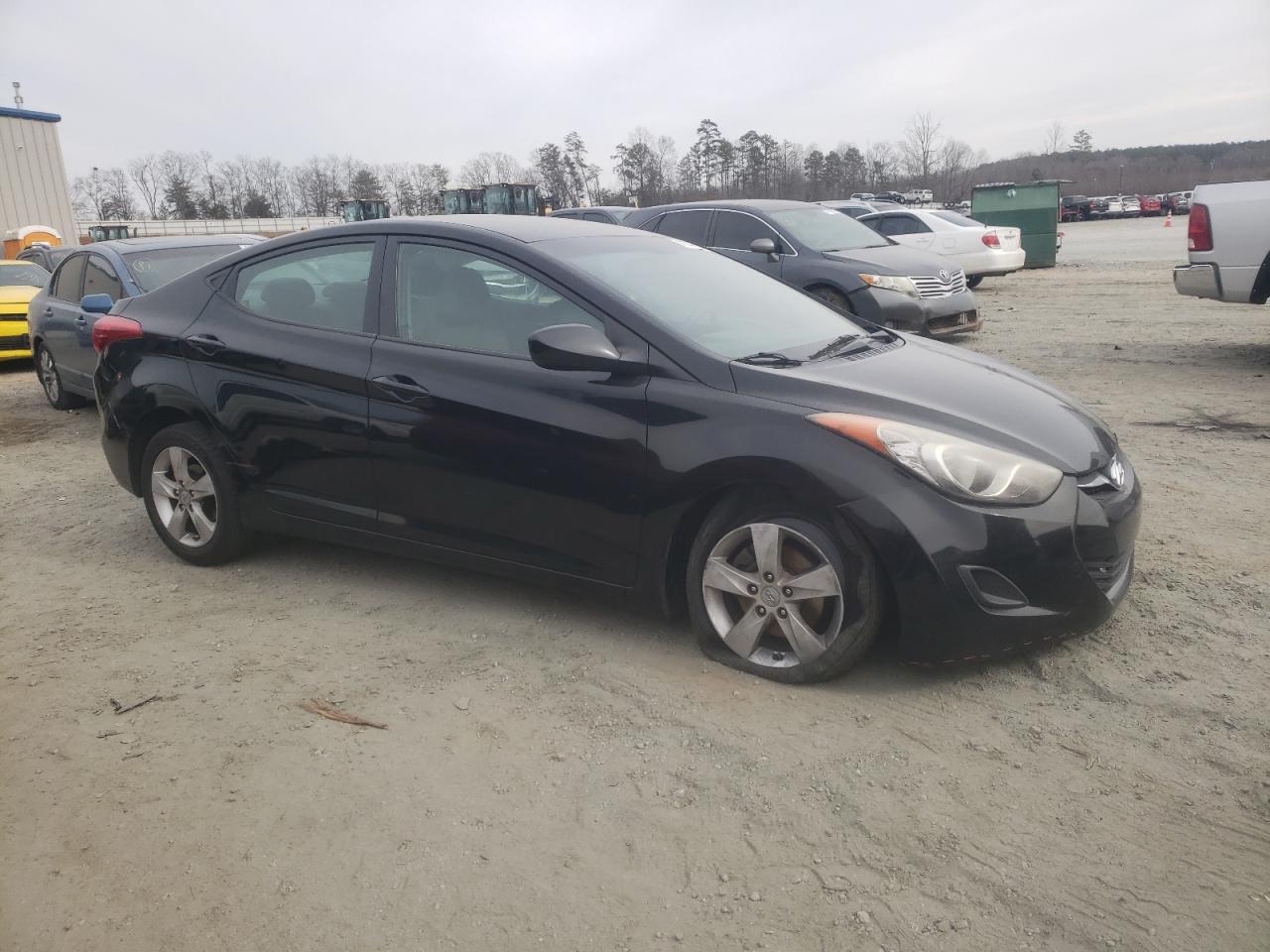2011 Hyundai Elantra - Image 4