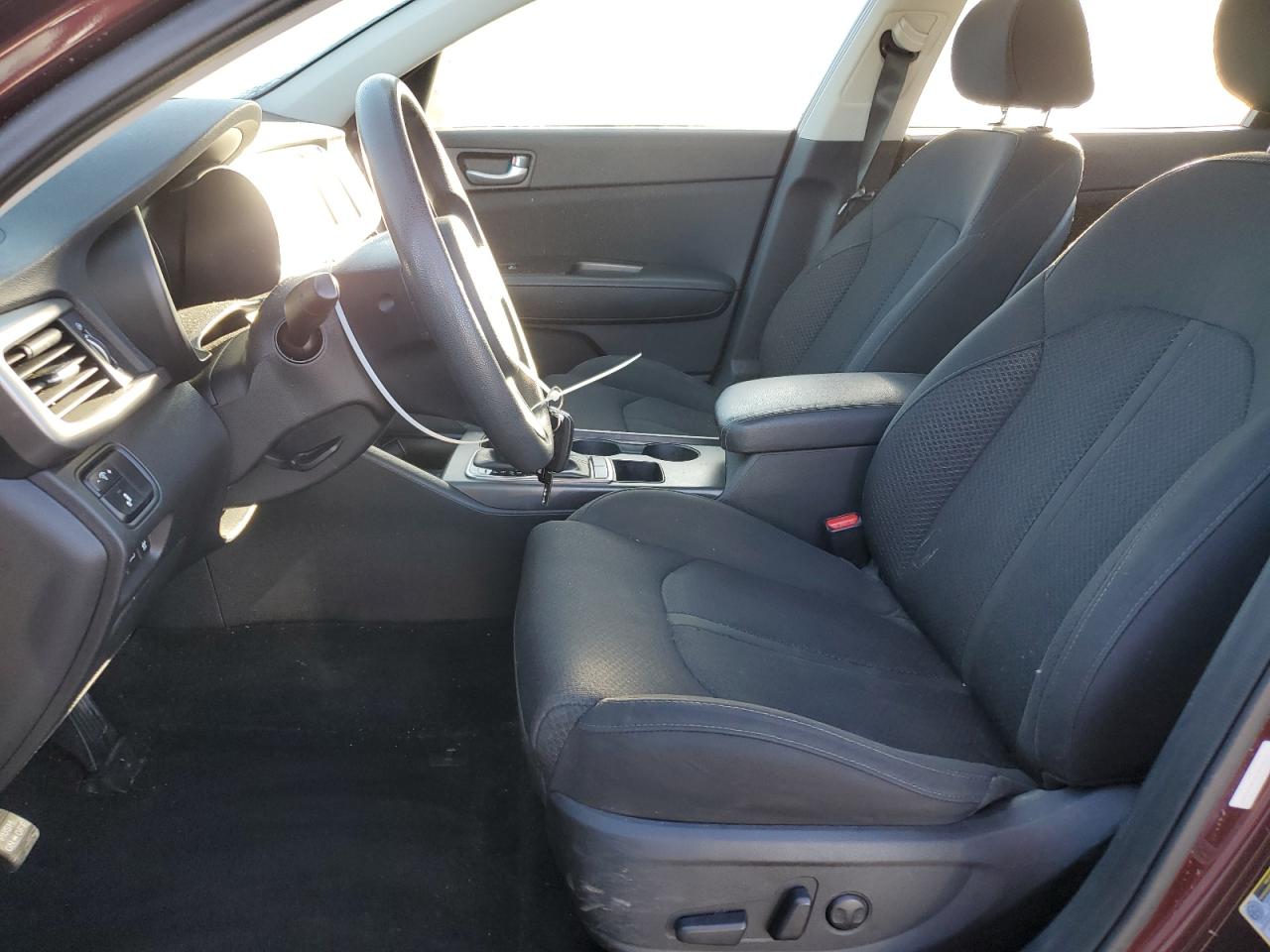 2018 Kia Optima - Image 7