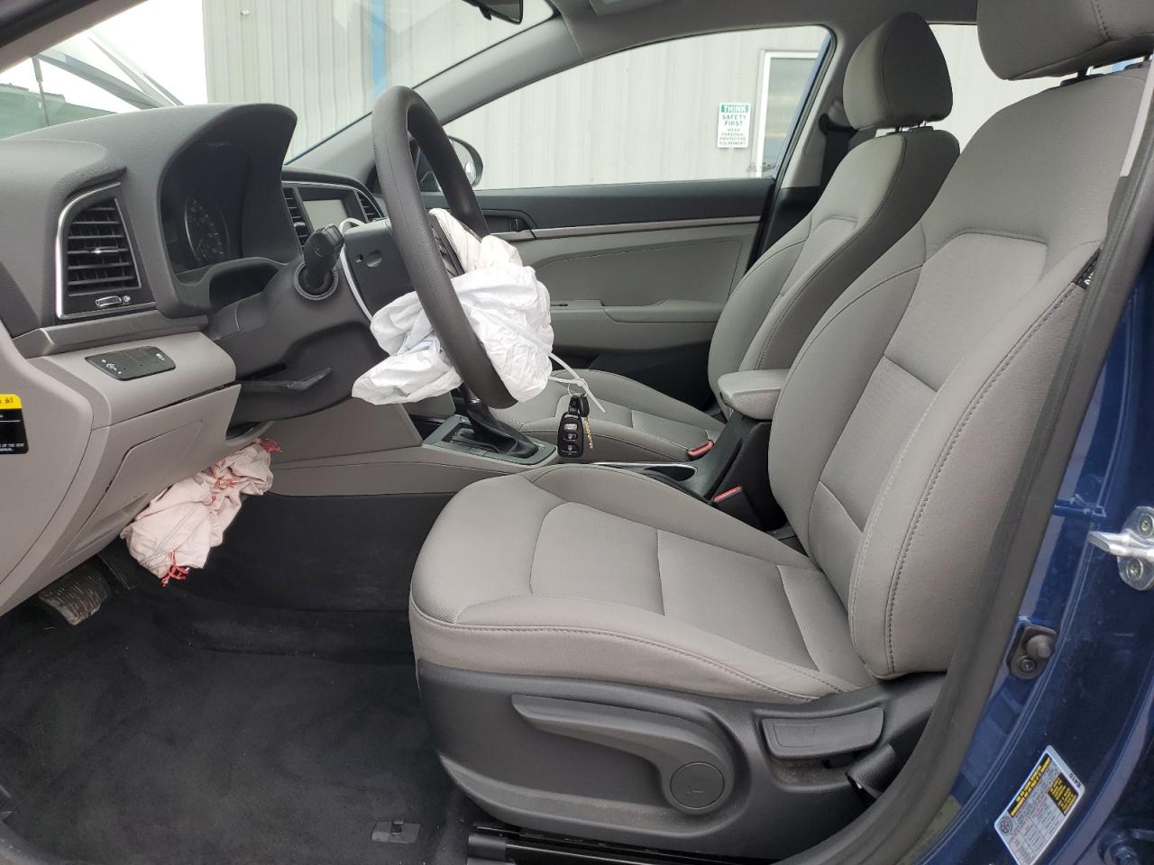 2018 Hyundai Elantra - Image 7