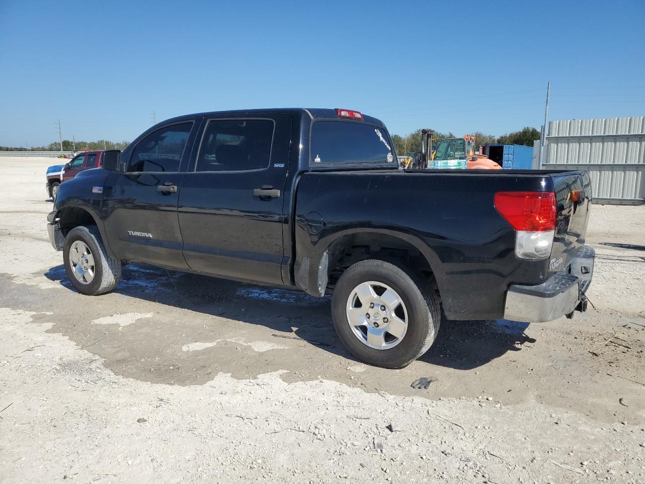 2013 Toyota Tundra - Image 2