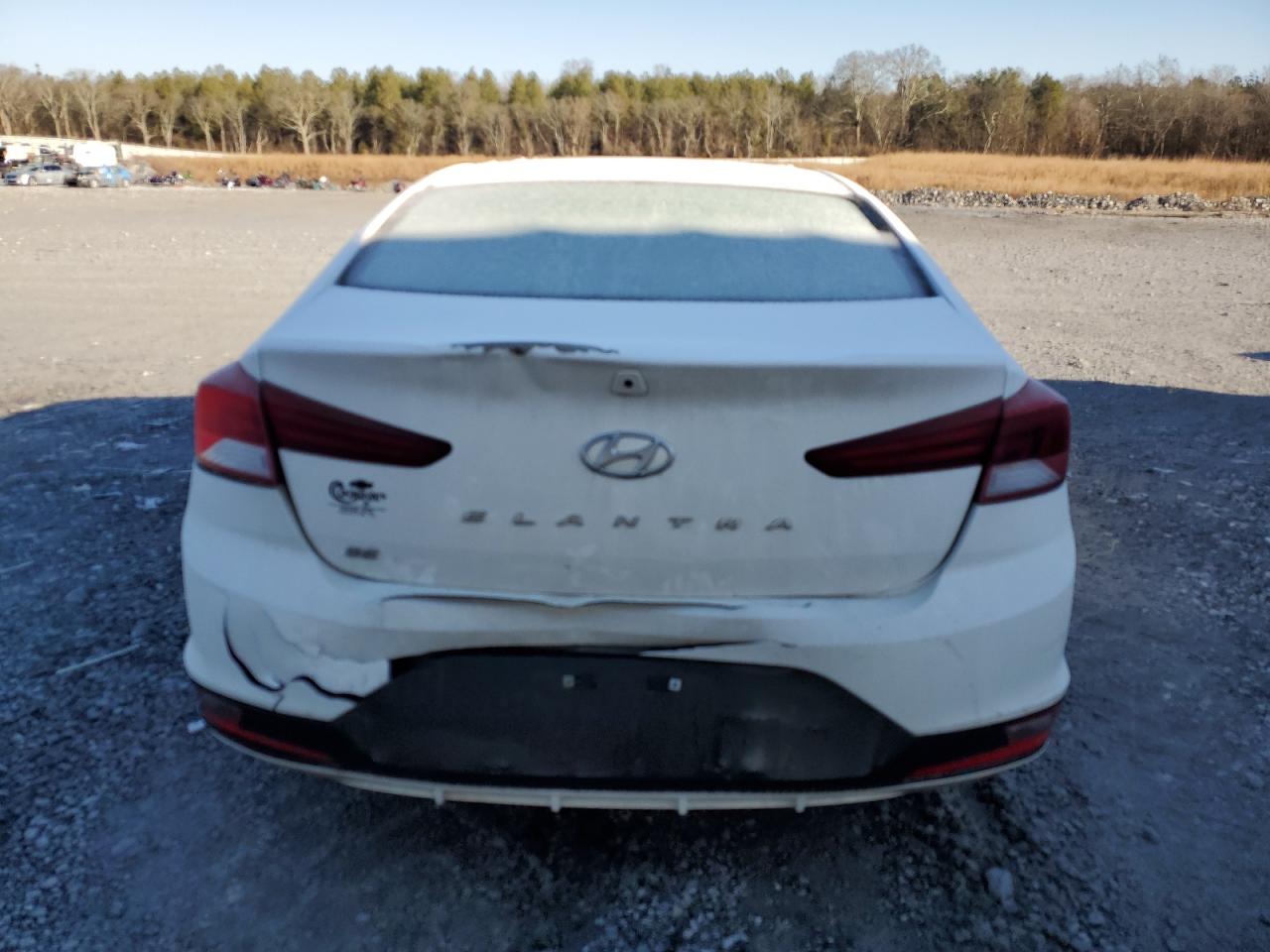 2019 Hyundai Elantra - Image 6