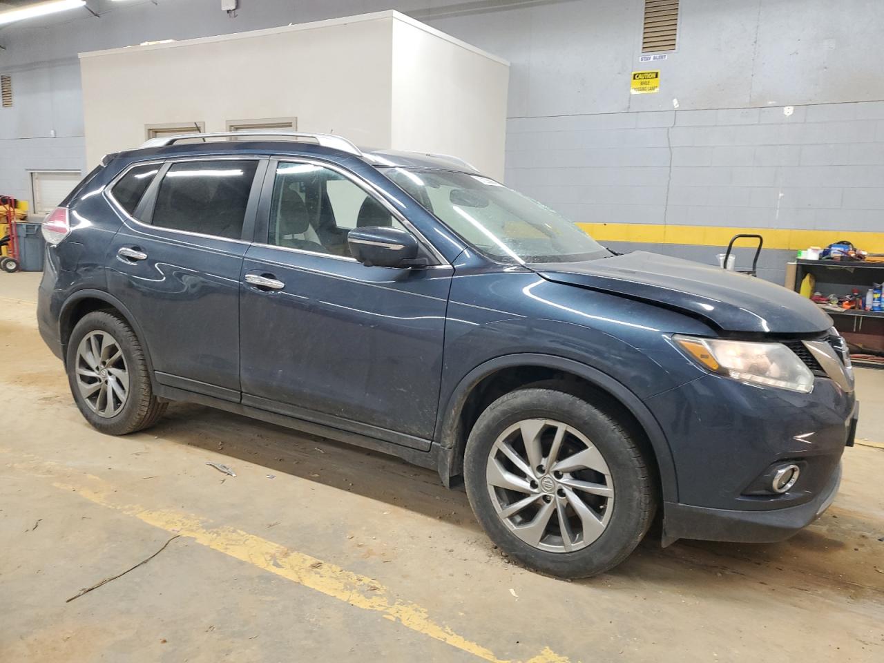 2015 Nissan Rogue - Image 4