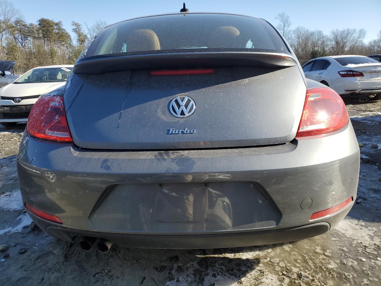 2016 Volkswagen Beetle - Image 6
