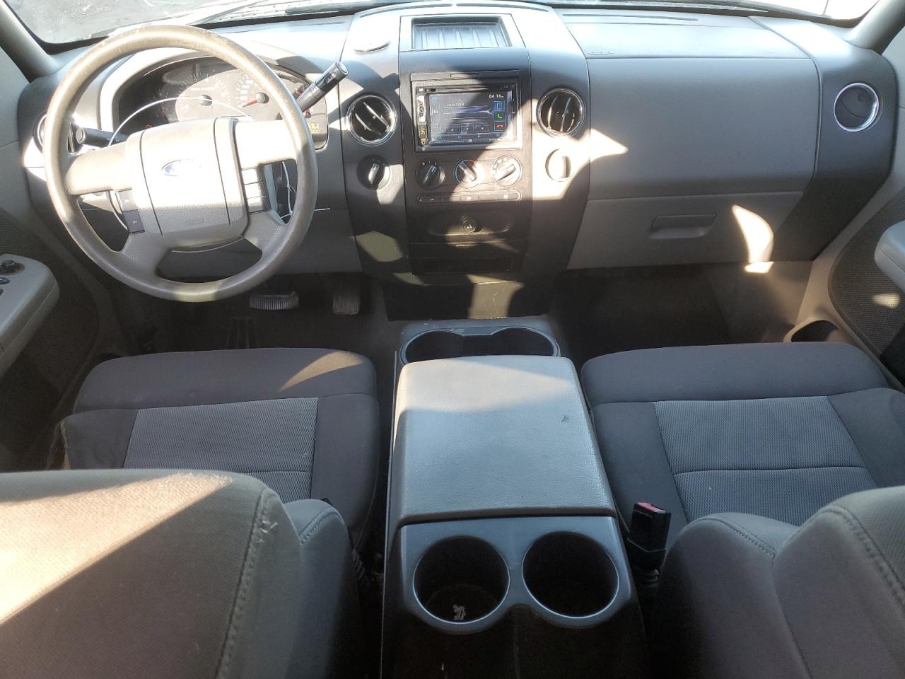 2005 Ford F-150 - Image 8