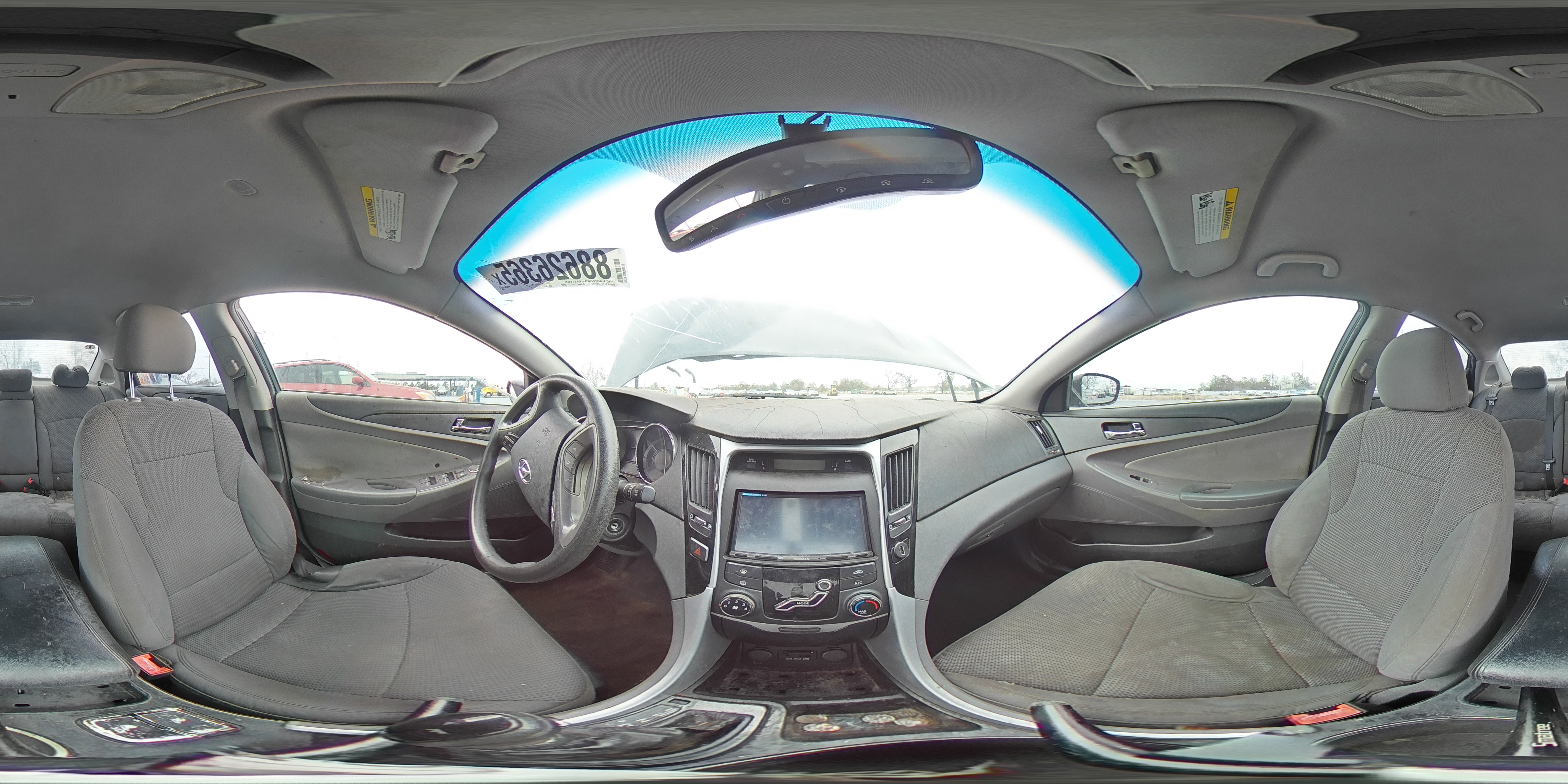 2013 Hyundai Sonata - Image 13