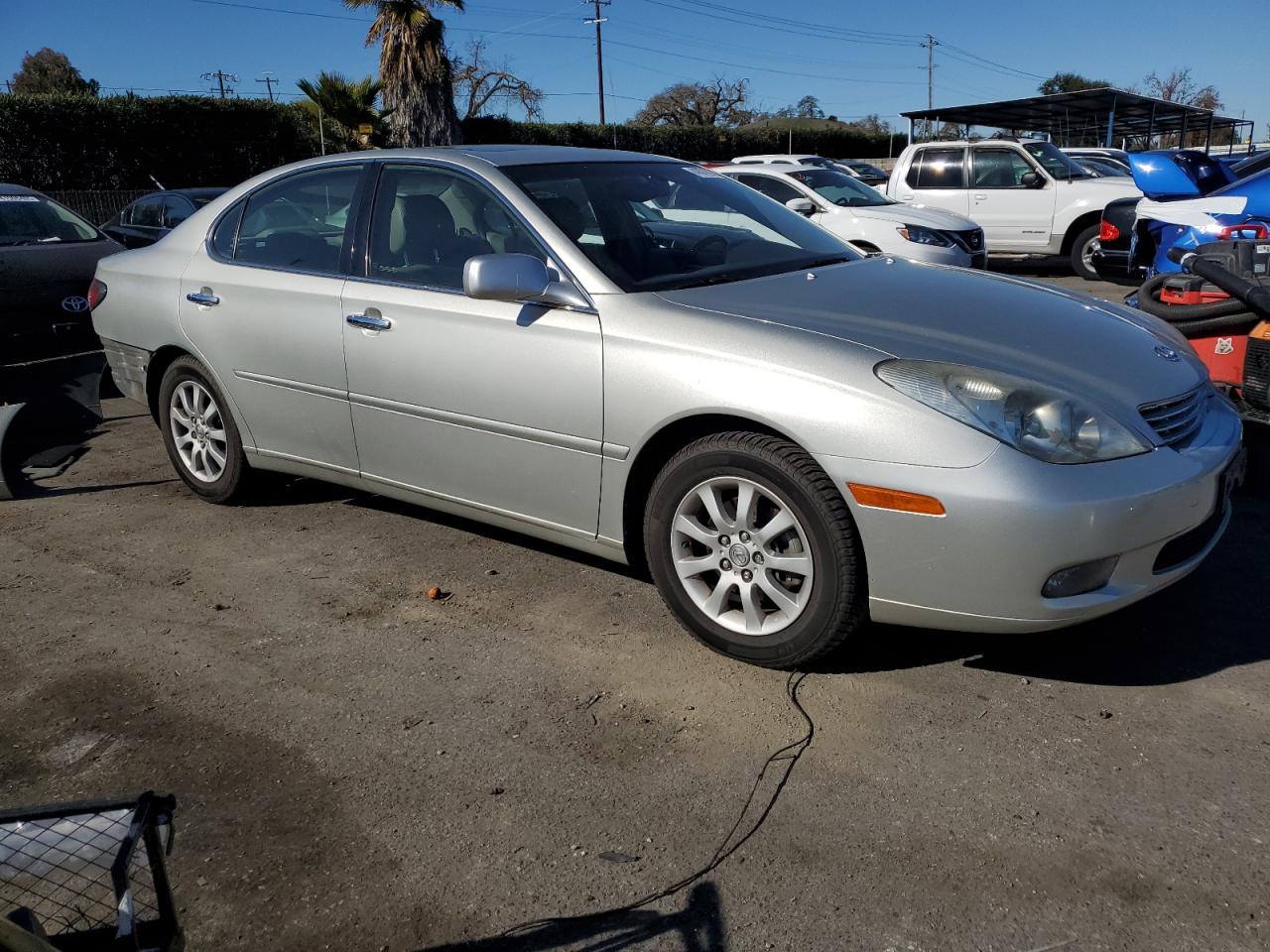 2004 Lexus ES - Image 4
