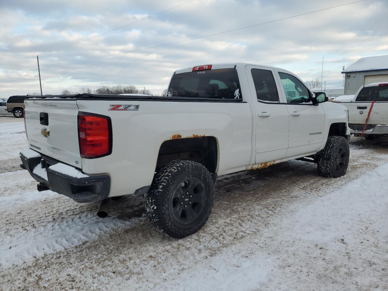 2015 Chevrolet Silverado - Image 3