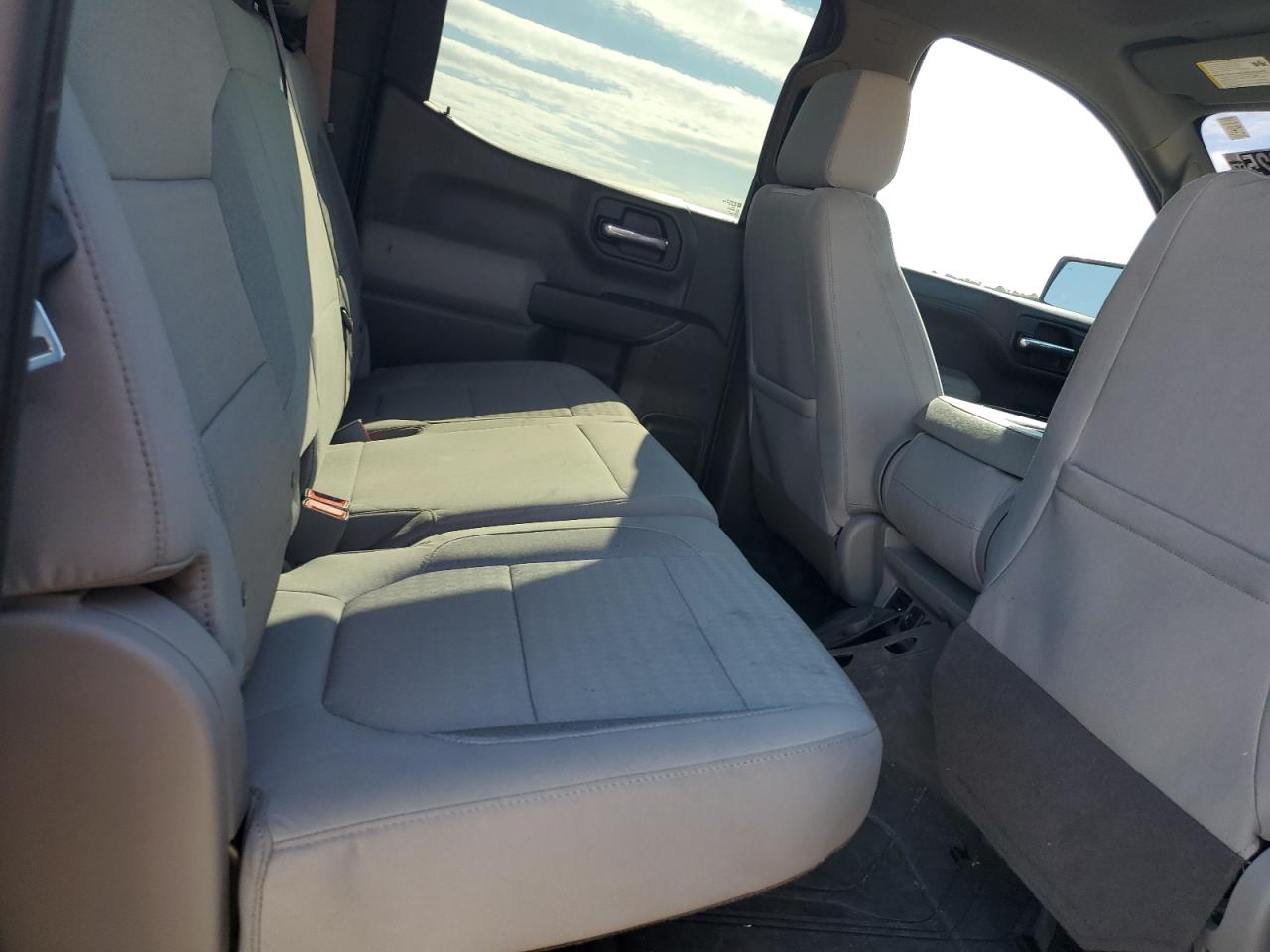 2019 Chevrolet Silverado - Image 10