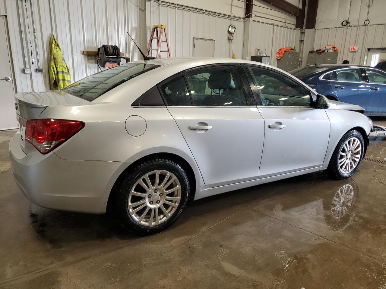 VIN 1G1PJ5SB4E7463774 2014 CHEVROLET CRUZE no.3