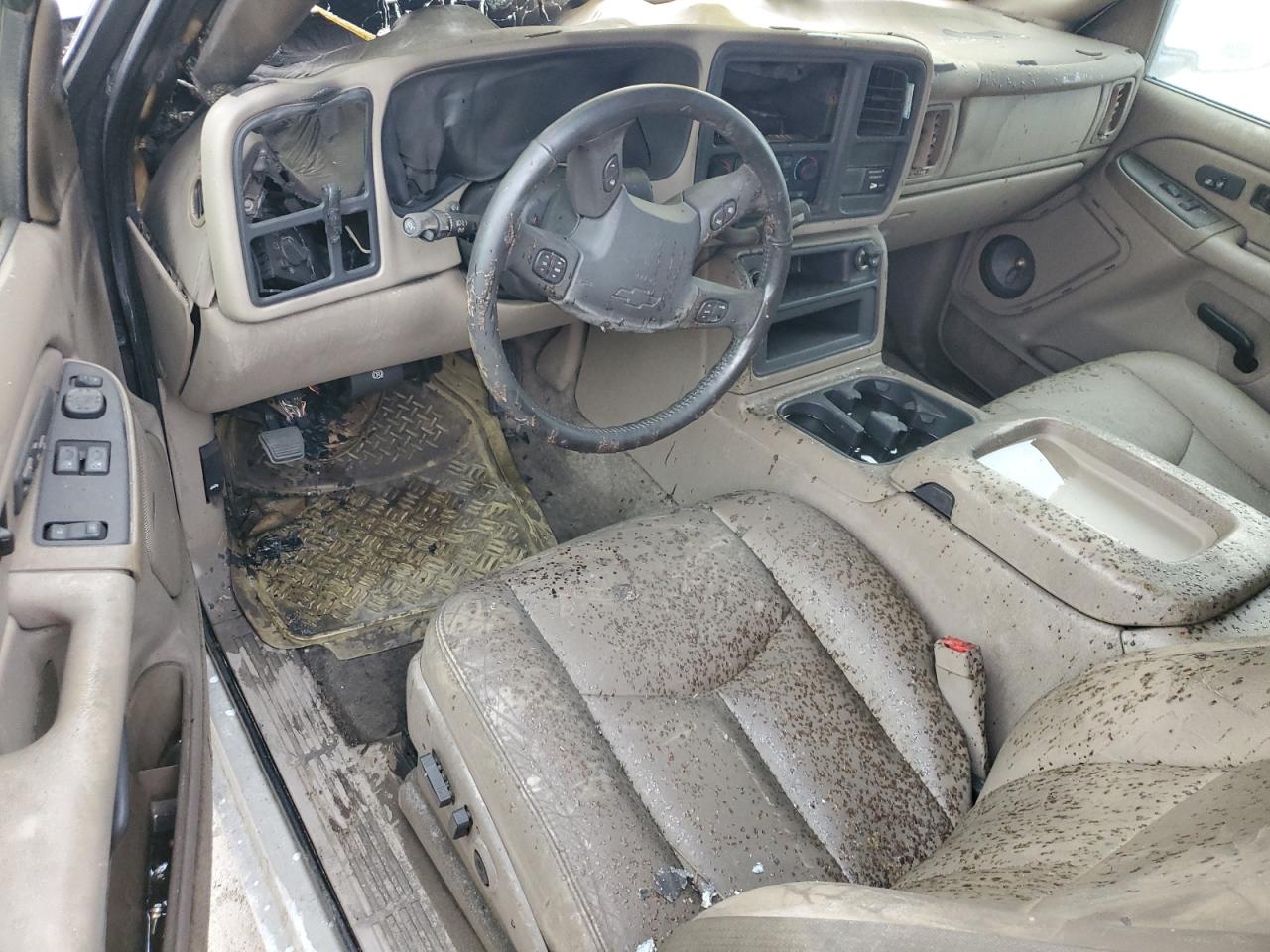 2004 Chevrolet Silverado - Image 8