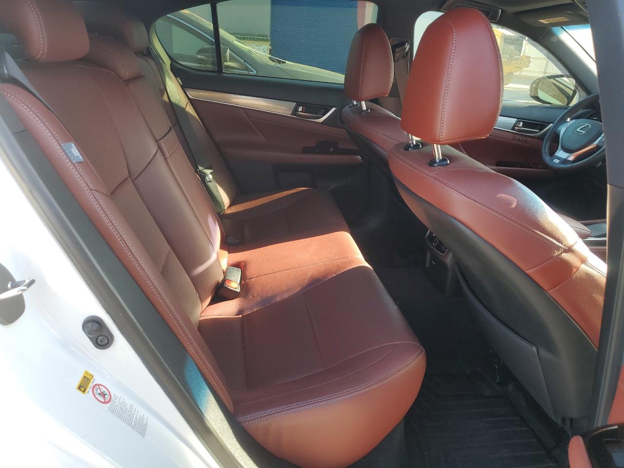 2015 Lexus GS - Image 10