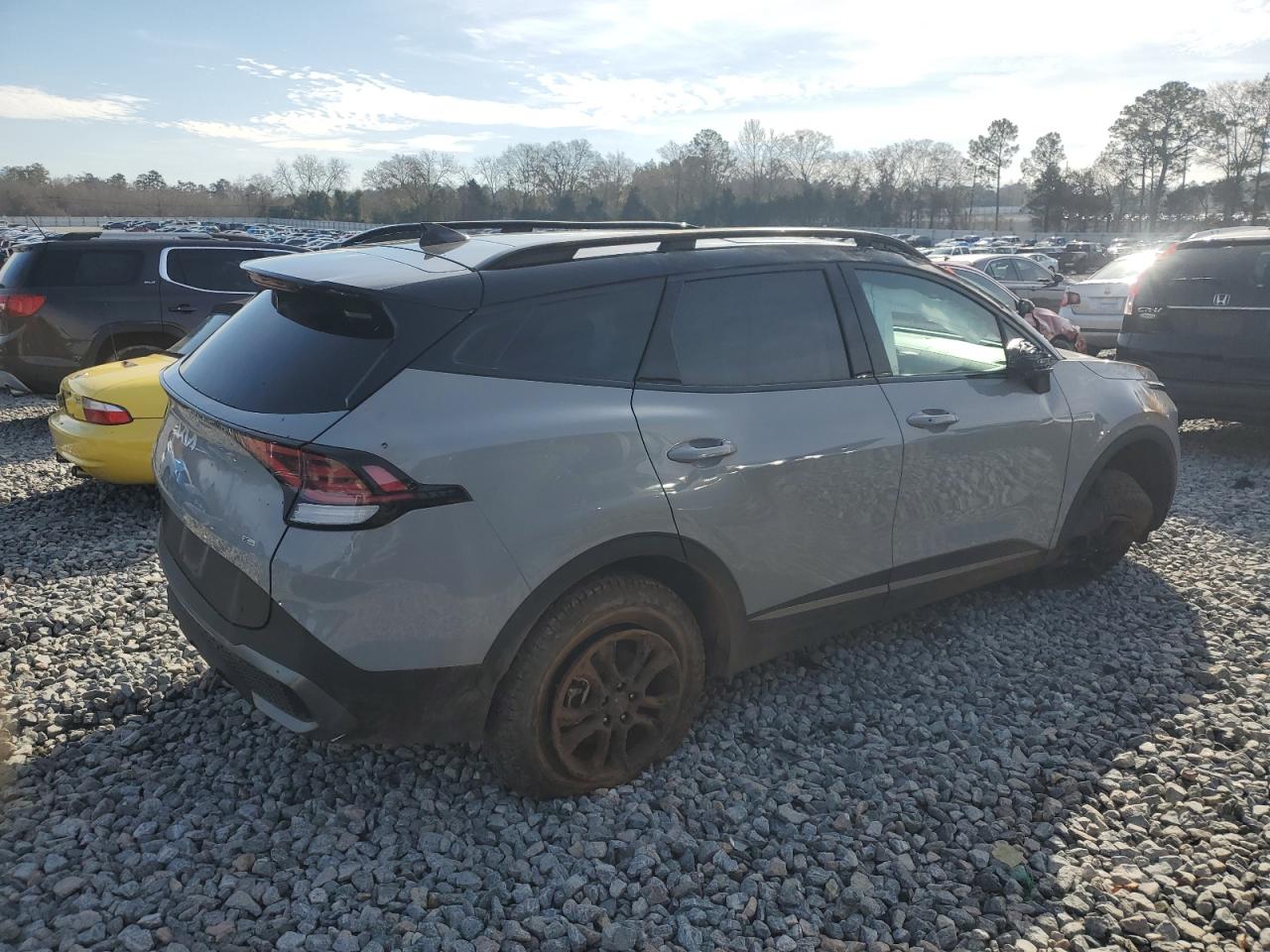 2023 Kia Sportage - Image 3