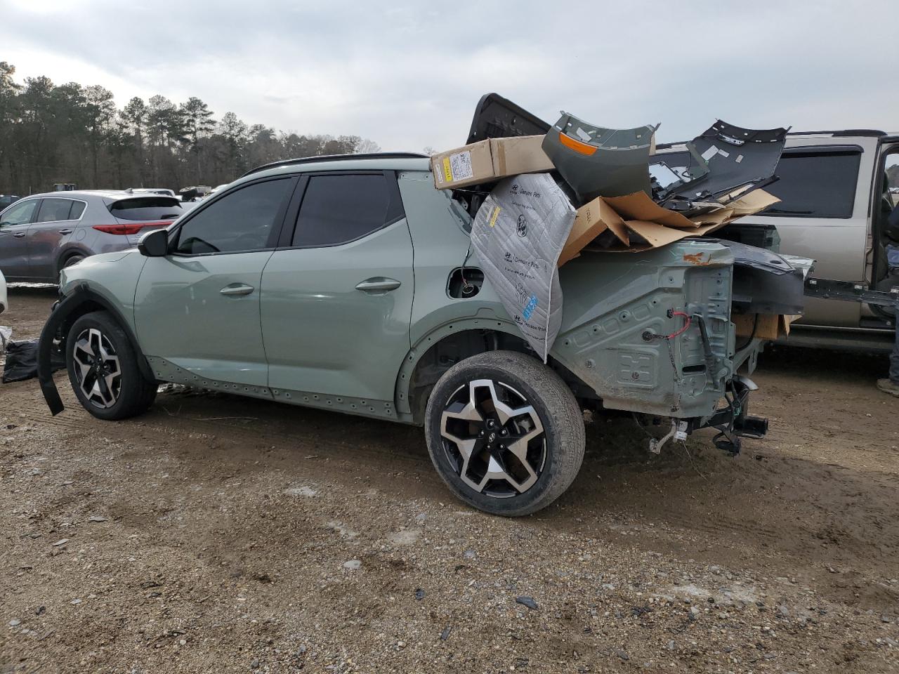 2023 Hyundai Santa Cruz - Image 2