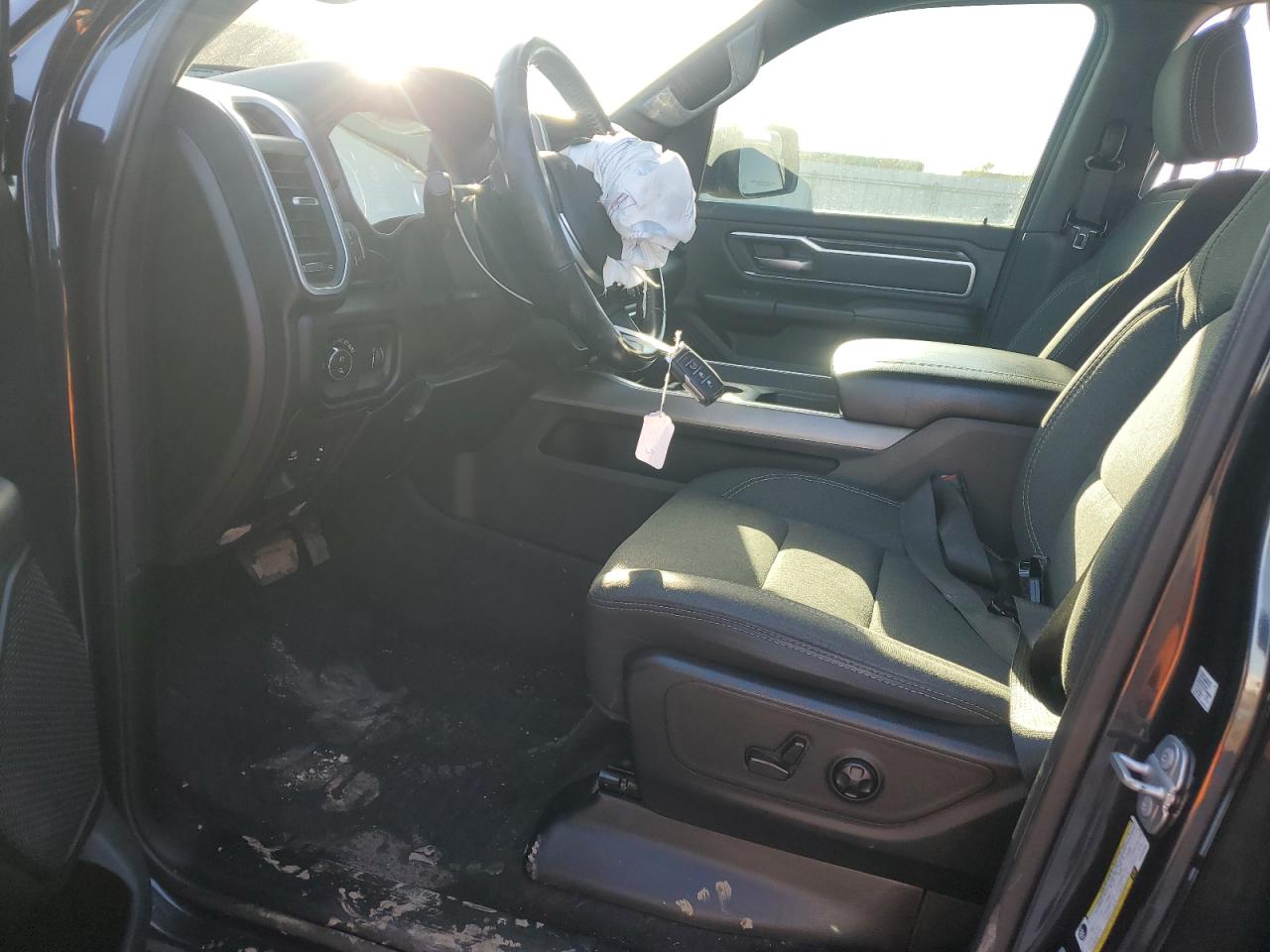 2020 RAM 1500 - Image 7