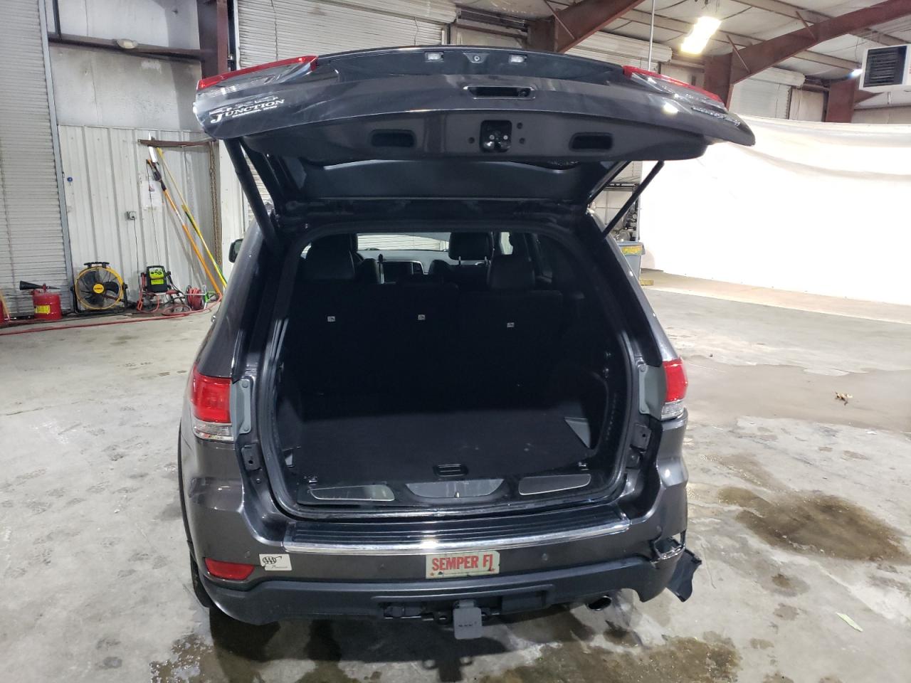 2018 Jeep Grand Cherokee - Image 6