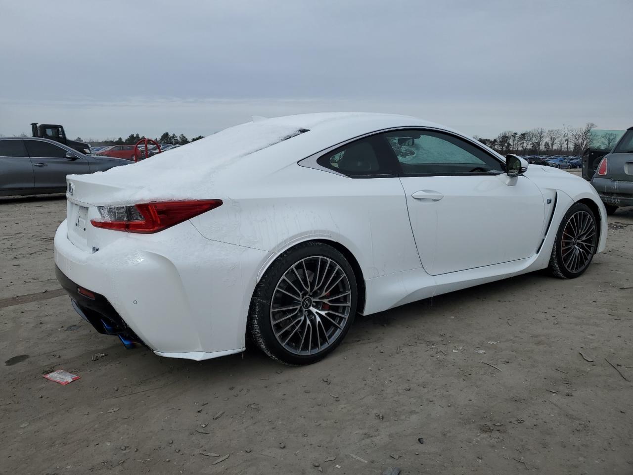2015 Lexus RC - Image 3