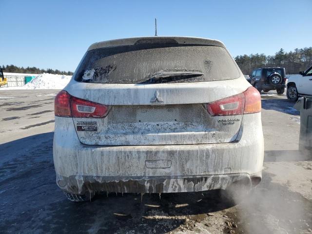 Паркетники MITSUBISHI OUTLANDER 2015 Белый