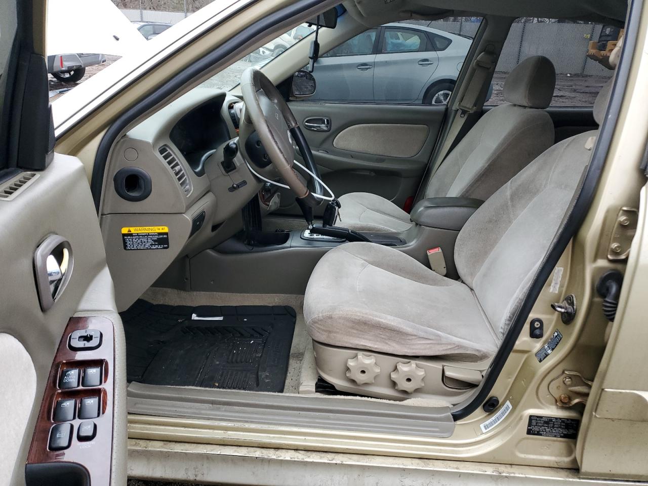 2003 Hyundai Sonata - Image 7