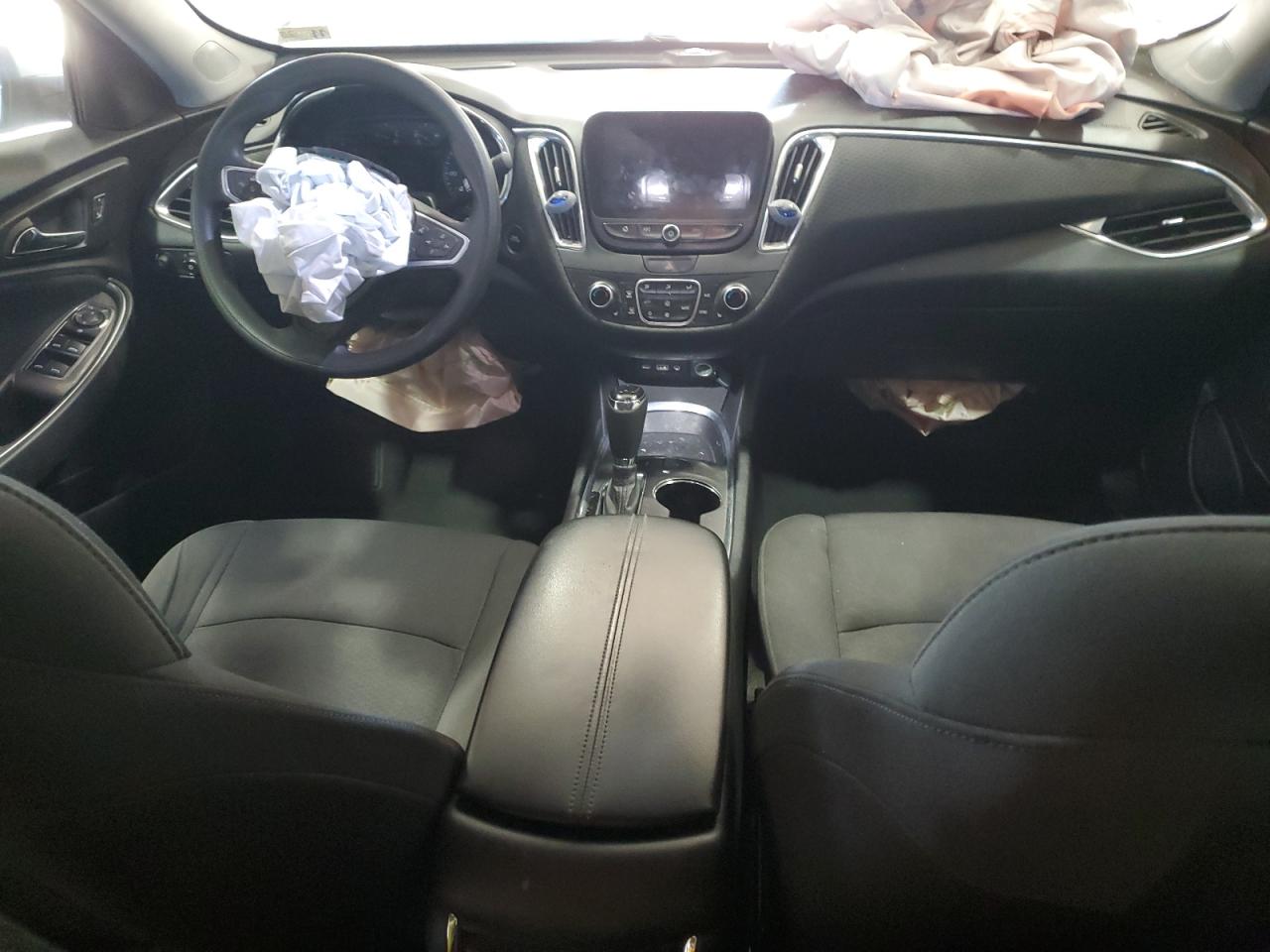 2019 Chevrolet Malibu - Image 8