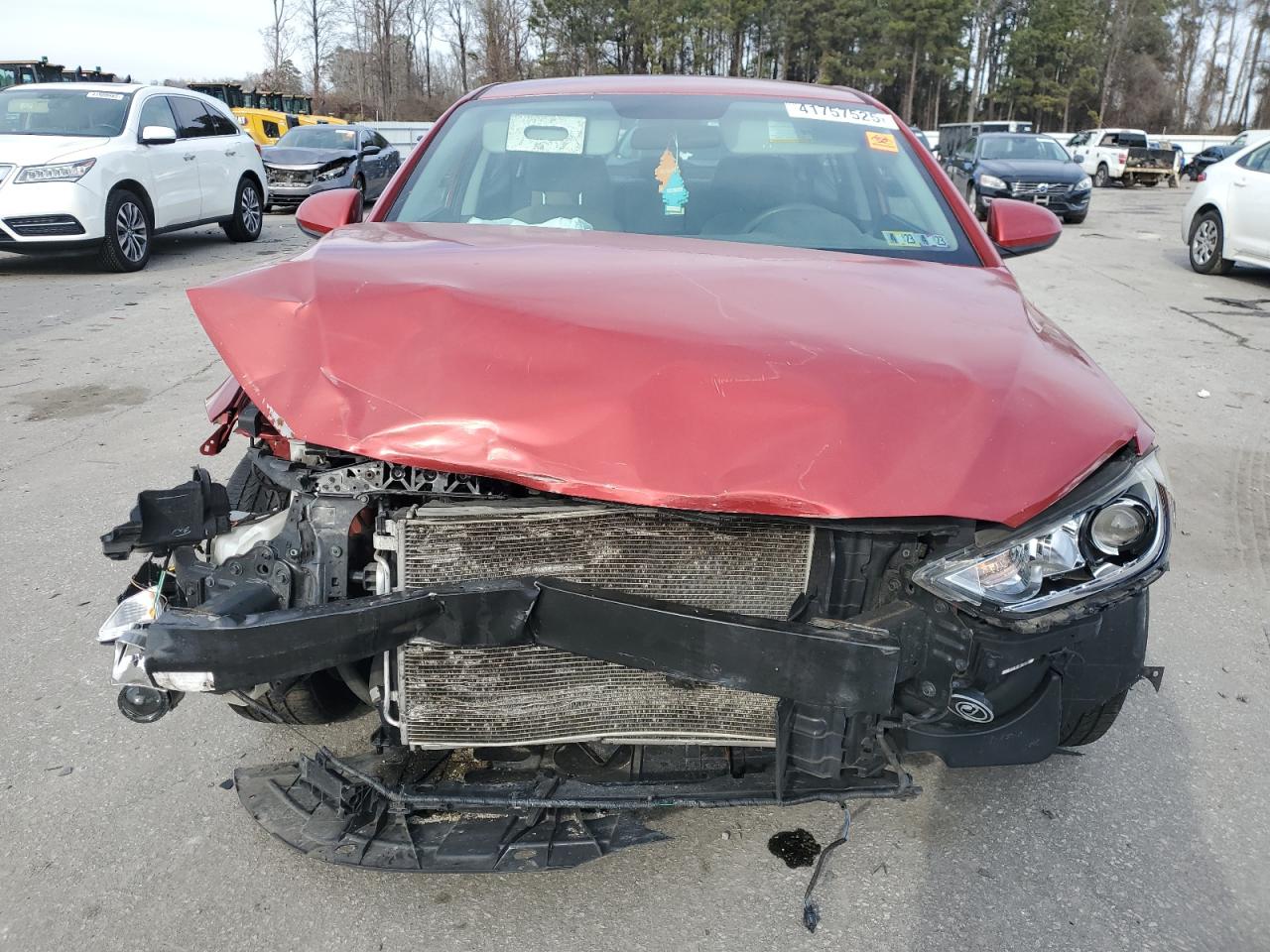 2017 Hyundai Elantra - Image 5