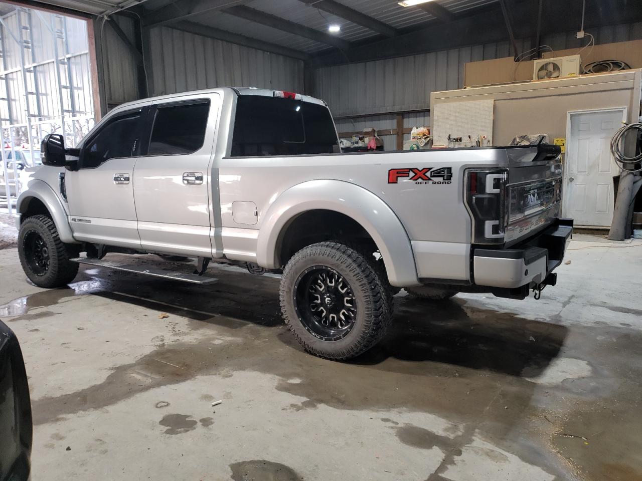 VIN 1FT7W2BT1HEC37515 2017 FORD F250 no.2