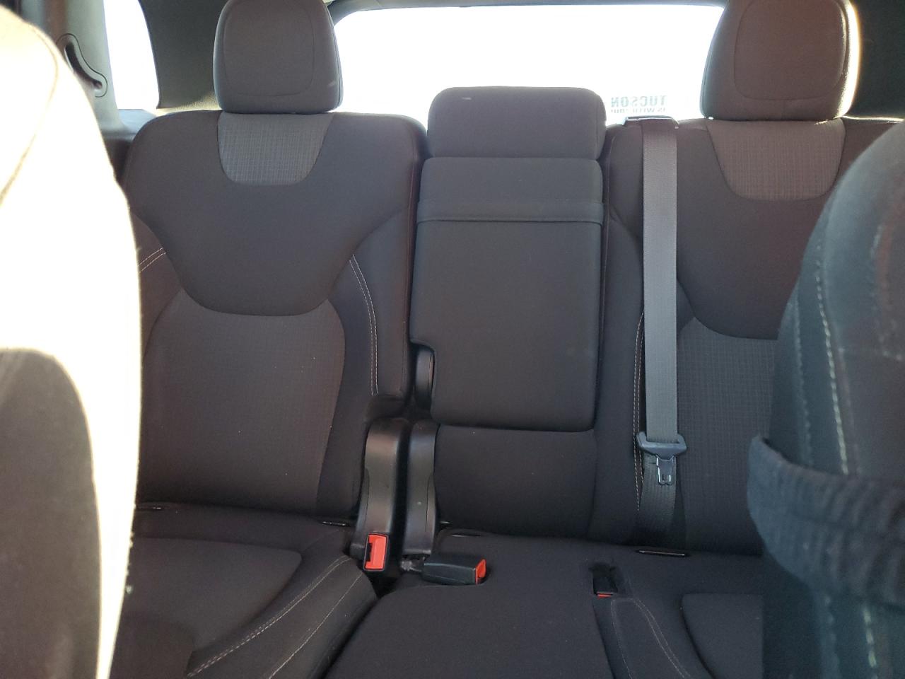 2017 Jeep Grand Cherokee - Image 10