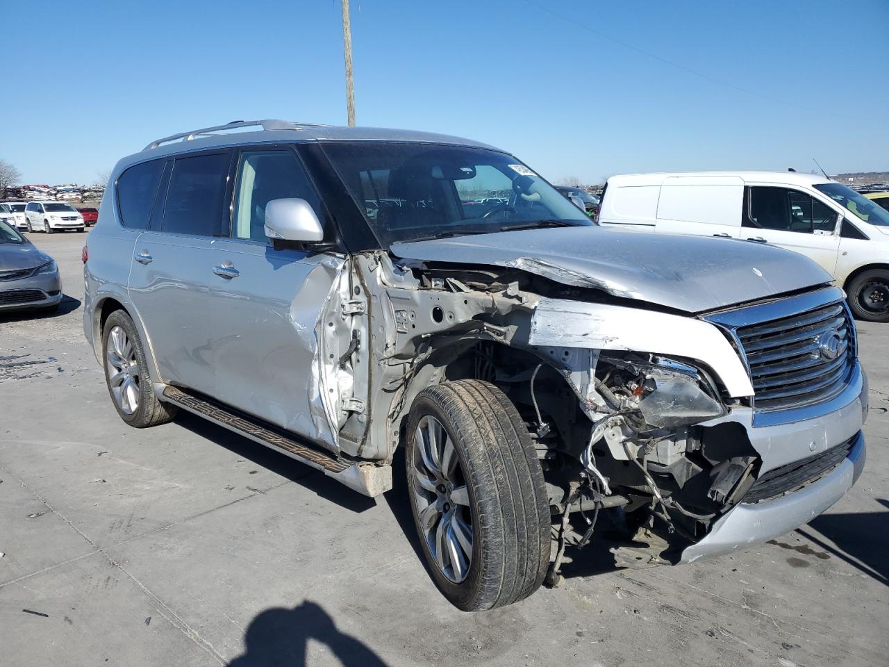 2013 Infiniti QX56 - Image 4
