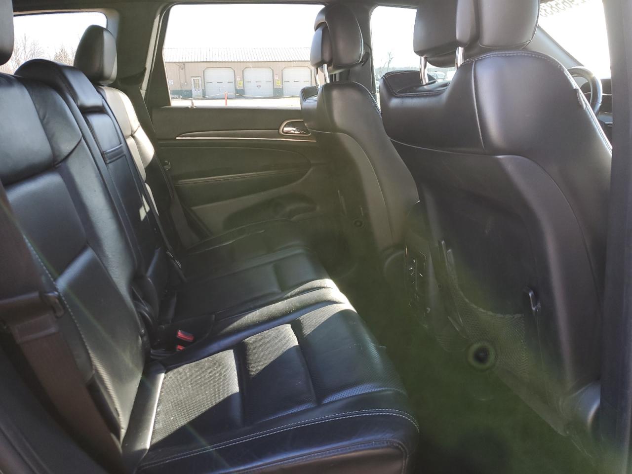 2014 Jeep Grand Cherokee - Image 11