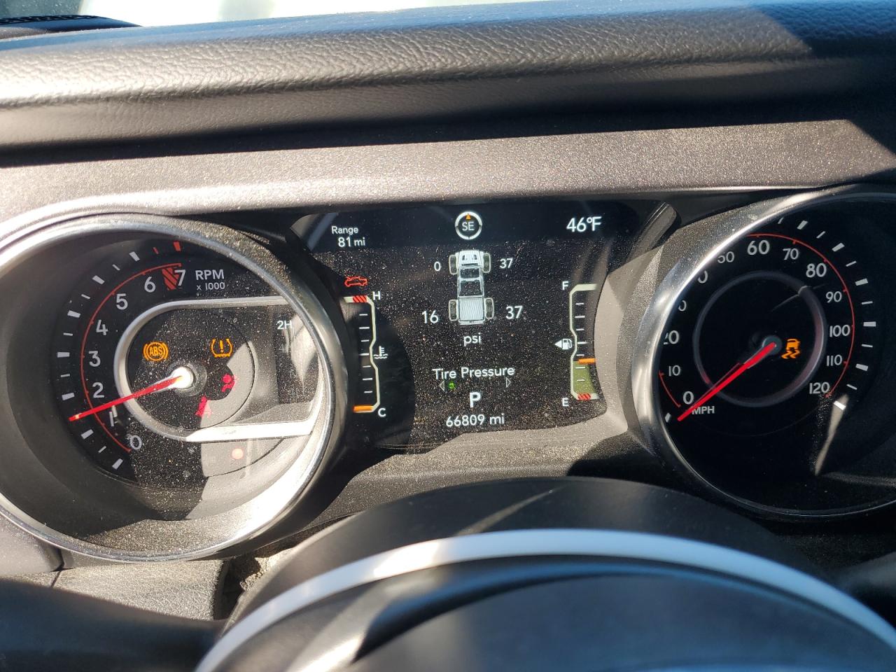 2021 Jeep Gladiator - Image 9