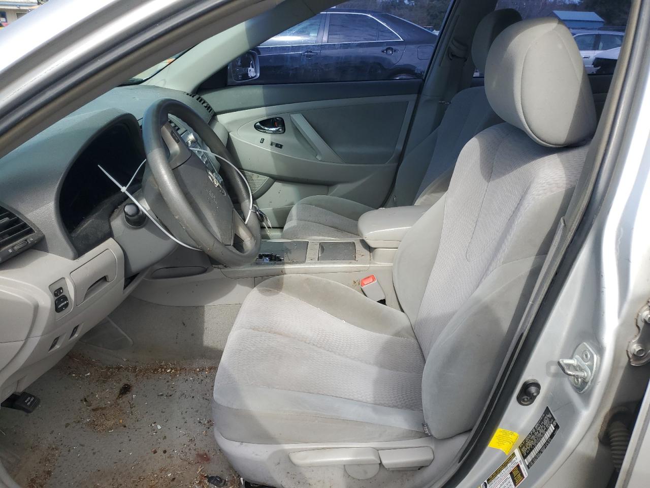2011 Toyota Camry - Image 7