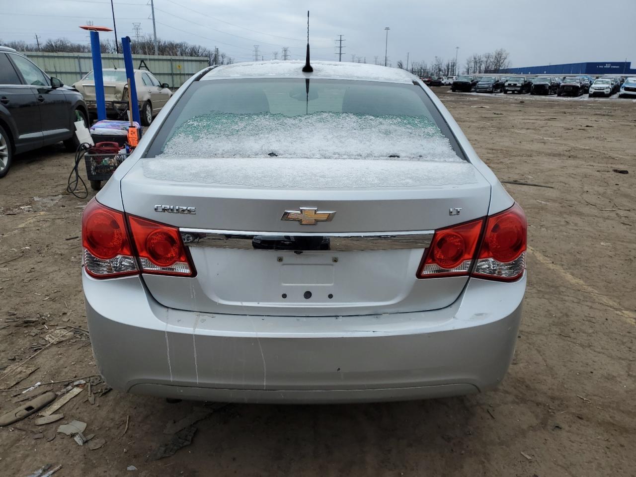 VIN 1G1PC5SB2E7292517 2014 CHEVROLET CRUZE no.6