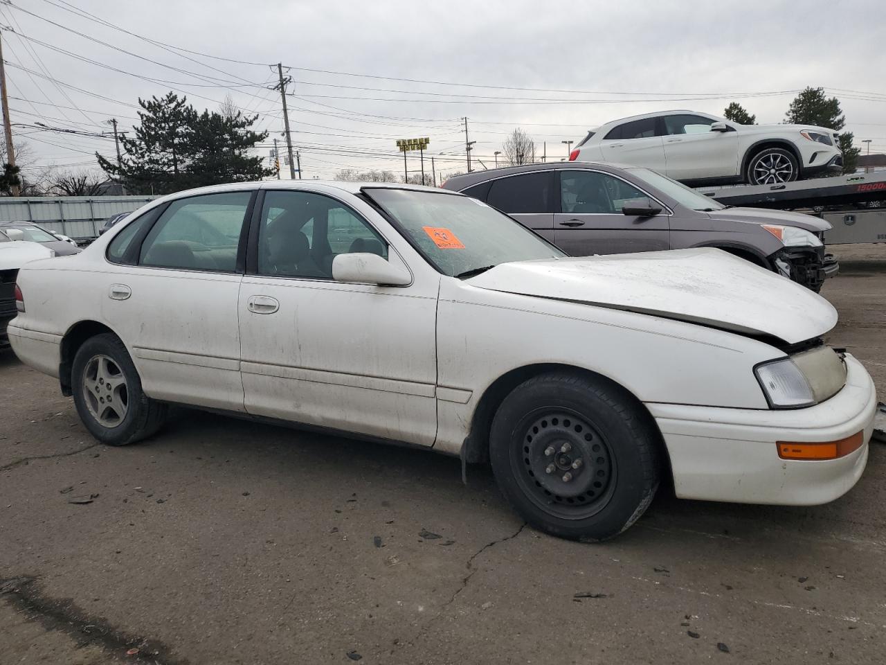 1997 Toyota Avalon - Image 4