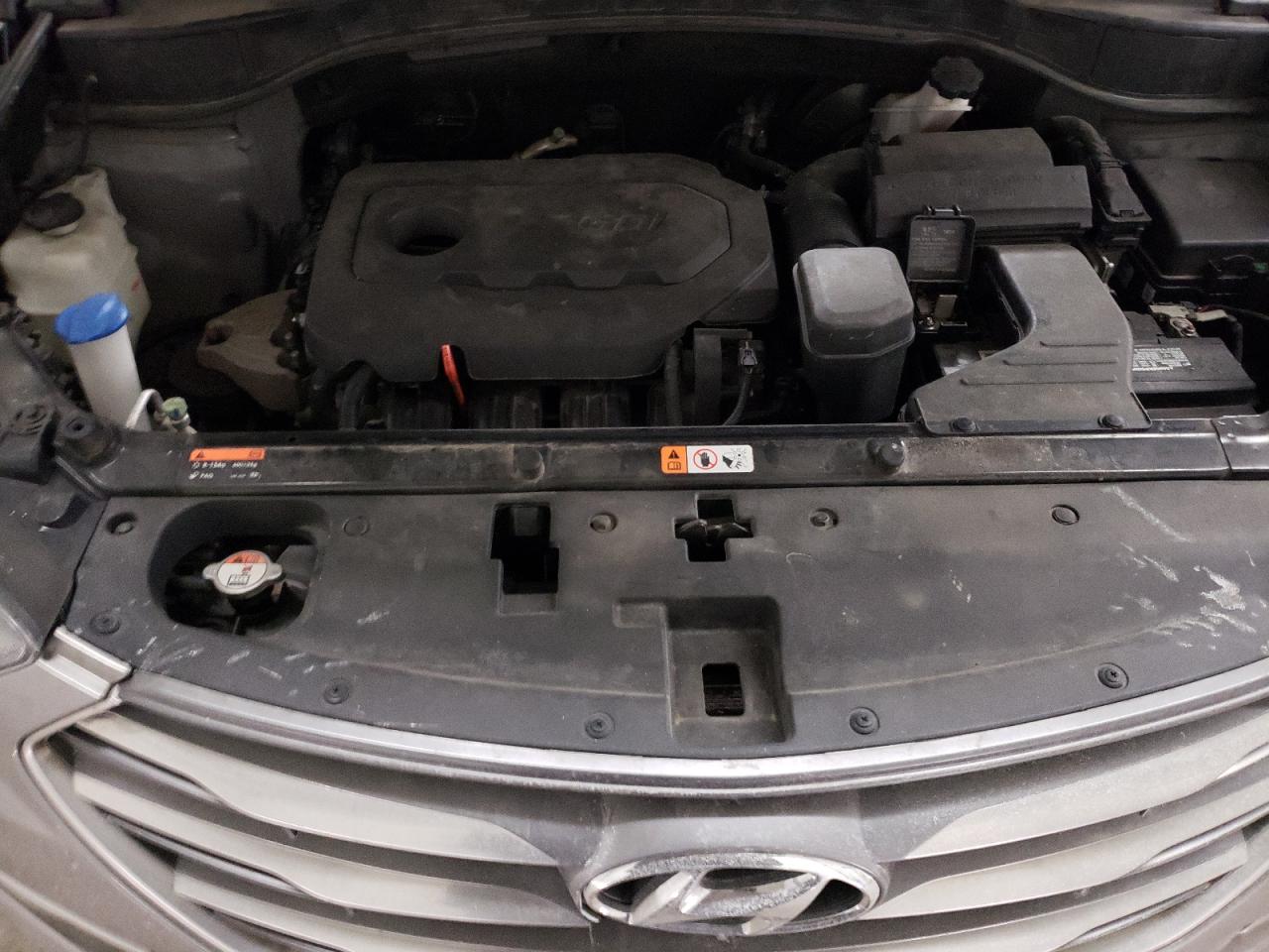 2017 Hyundai Santa Fe - Image 14