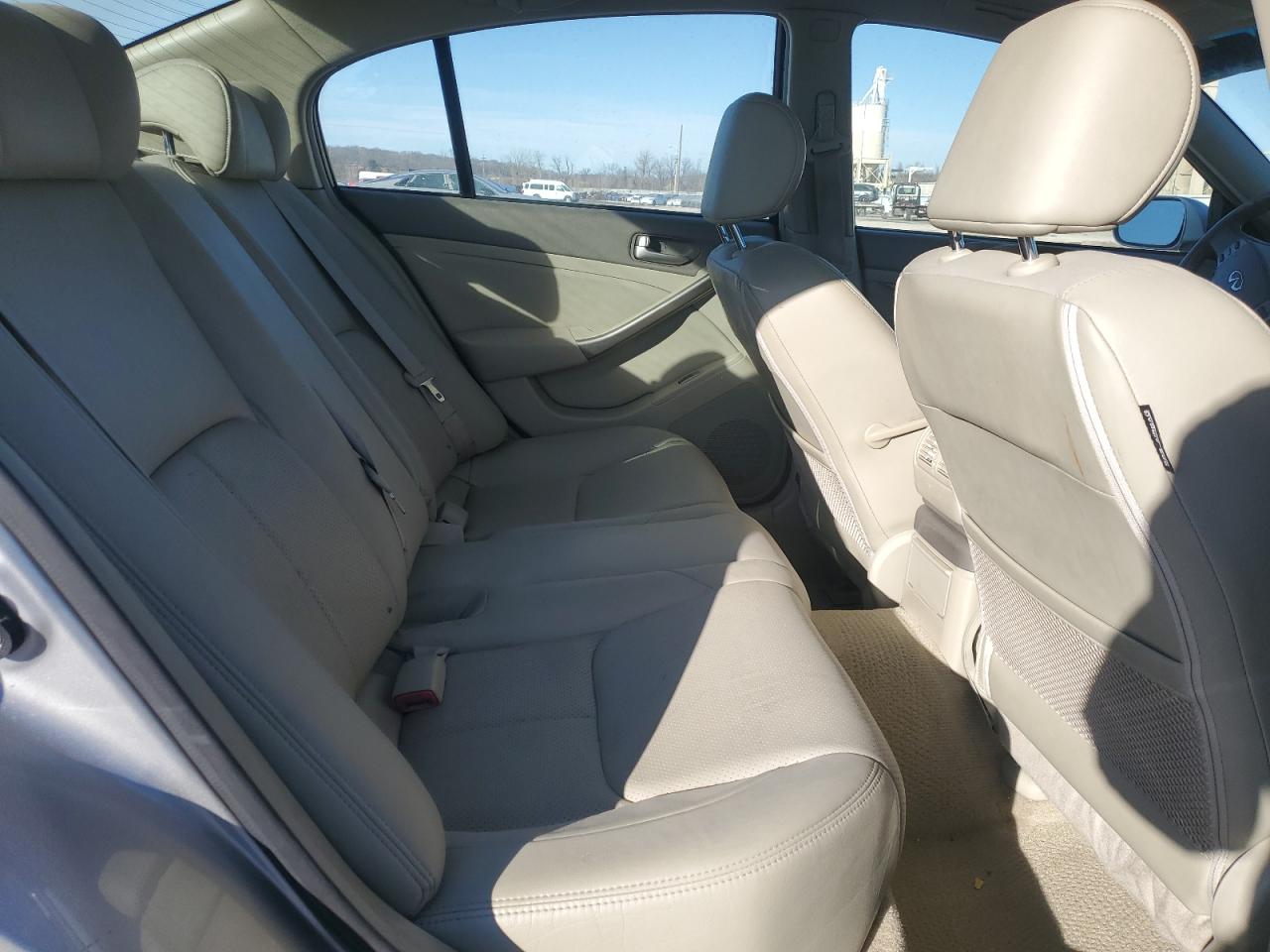 2004 Infiniti G - Image 10
